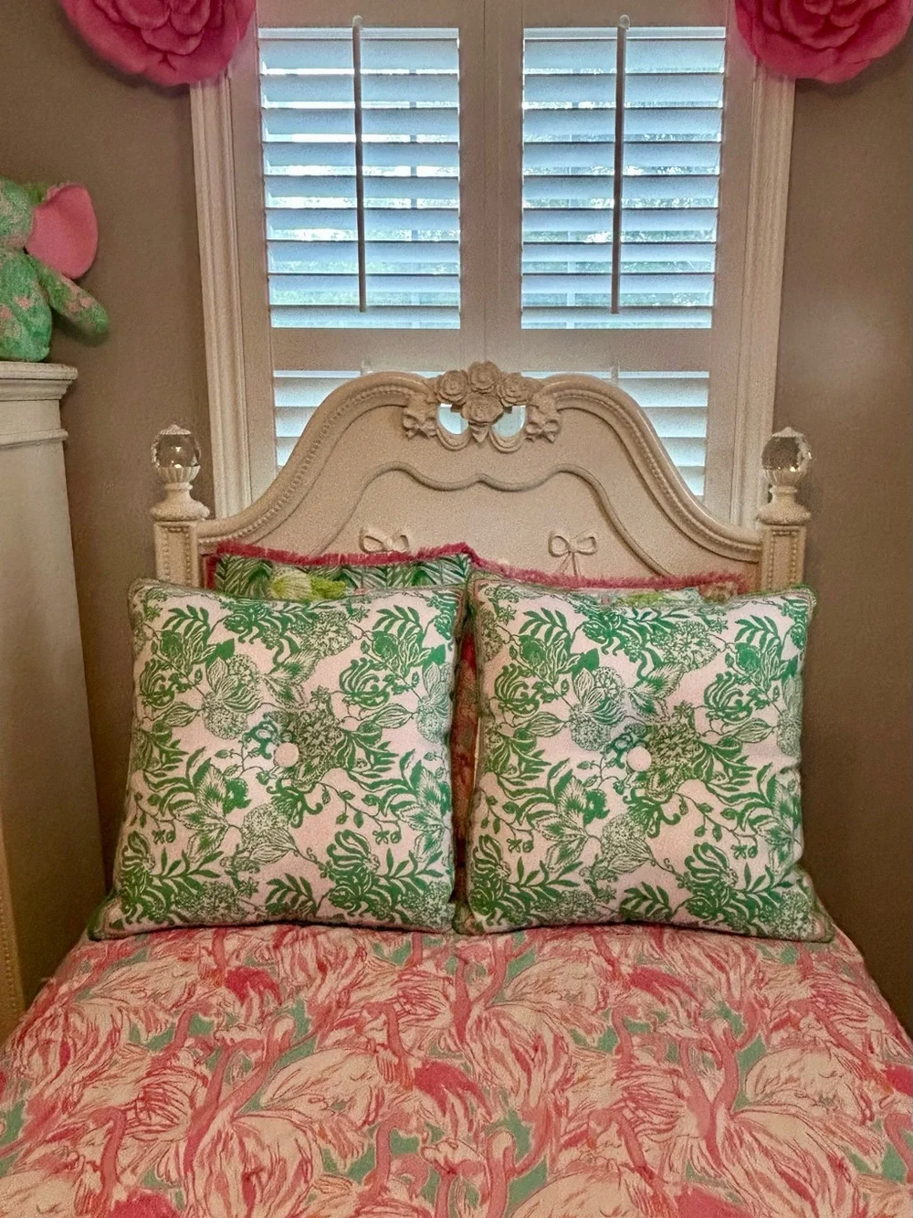 Set of 2 Lilly Pulitzer Via Amore Spritzer indoor/outdoor pillows 20x20